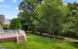 114 HEARTHSTONE DRIVE, BERLIN, NJ 08009