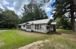 106 South Guice, Waldo, AR 71770