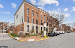 492 HARBOR SIDE Street, WOODBRIDGE, VA 22191