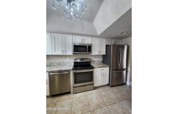 2250 S Palmetto Avenue, Daytona Beach, FL 32119