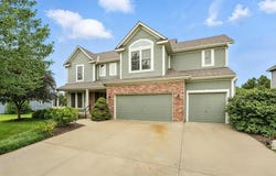 5726 Payne Street, Shawnee, KS 66226