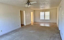 502 W Third St, Brenham, TX 77833