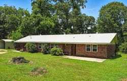 317 Starkey St, Poplarville, MS 39470