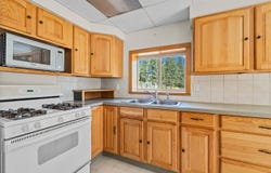 3369 LARKSPUR WAY, KETTLE FALLS, WA 99141