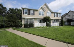 1801 BEACON HILL DRIVE, SICKLERVILLE, NJ 08081