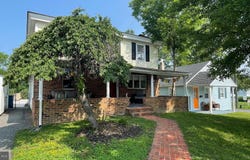 228 N RAILROAD AVENUE, WYOMING, DE 19934