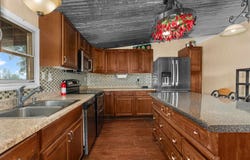 135 CR 193, Gary, TX 75643