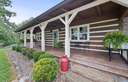 200 Duke Lane, Livingston, TN 38570