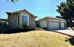 1806 NW 29TH CIR, Camas, WA 98607