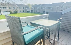 224 Nassau Dr, Springfield, MA 01129