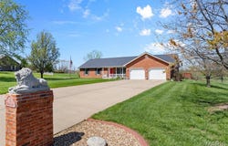 5 Prairie Lane, Chester, IL 62233