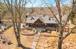 942 Hardwick Circle, DALTON, GA 30720