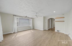 215 Shoshone, Nampa, ID 83651