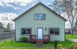 1215 30TH Ave, Longview, WA 98632