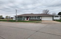 600 W. Avenue D, Oshkosh, NE 69154