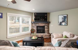 450 Coronado Cir, Onalaska, WI 54650