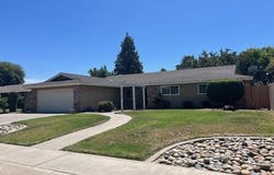 1009 W Laura Ave Avenue, Visalia, CA 93277