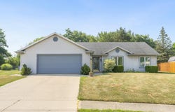 8814 Edwardsberg Place, New Haven, IN 46774