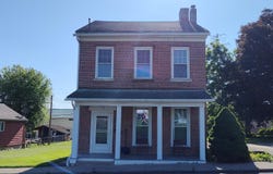 10 S THIRD STREET, MIFFLINTOWN, PA 17059