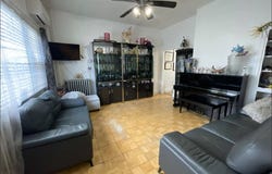 72-34 73rd St, New York, NY 11385