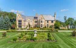10 Goose Lake Drive, Barrington Hills, IL 60010