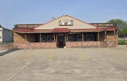 831 WAYNE AVENUE, CHAMBERSBURG, PA 17201