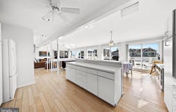 1039 LONG BEACH BOULEVARD, BEACH HAVEN, NJ 08008