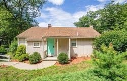 48 Lakeshore Dr, Norfolk, MA 02056