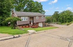4814 Hickory Street, South Charleston, WV 25309