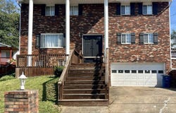 5010 West Pea Ridge Road, Huntington, WV 25705