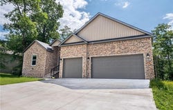 37 Brierfield  LN, Bella Vista, AR 72714