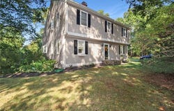 60 Tower Hill Road, Tiverton, RI 02878