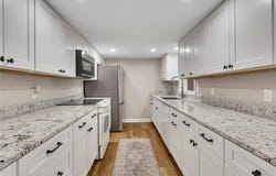 9 Fairway Drive NW, Kennesaw, GA 30144