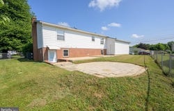 63 DEXTER DRIVE, MARTINSBURG, WV 25405