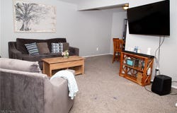 2472 Warren unit: 19, Twinsburg, OH 44087