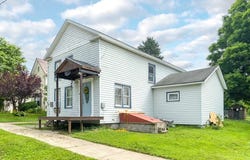 33 Roseville Ave, Mansfield, PA 16933