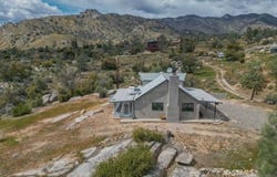 9766 Glacier Gulch RD, Weldon, CA 93283