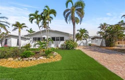 465 Donora Boulevard, Fort Myers Beach, FL 33931