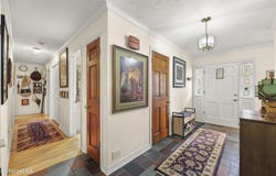 8 Clydesdale Dr, Pittsfield, MA 01201