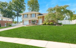 9 Wayne Place, Commack, NY 11725
