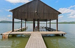201 High Pointe Village Way, Kingston, TN 37763