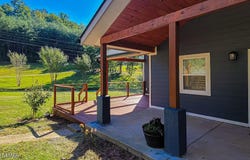 3149 Mutton Hollow Road, Kodak, TN 37764