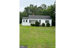 4856 COLES POINT ROAD, HAGUE, VA 22469