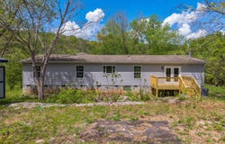 381 Hickory Valley Rd, Maynardville, TN 37807