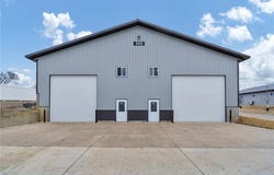 3230 N Center Point Road, Robins, IA 52328