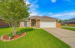 6065 Dunridge Dr, Pace, FL 32571