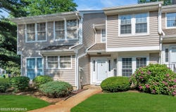 35 Duncan Way, Freehold, NJ 07728