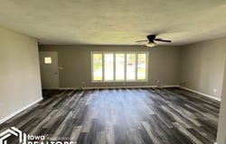 2042 St Paul 2Nd Street, Saint Paul, IA 52657