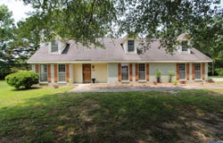 233 Shaw Road NW, Hartselle, AL 35640