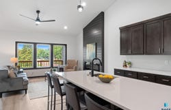 1113 S Foss Ave, Sioux Falls, SD 57110